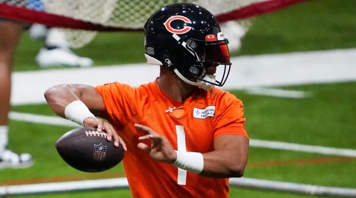 Chicago Bears quarterback Justin Fields
